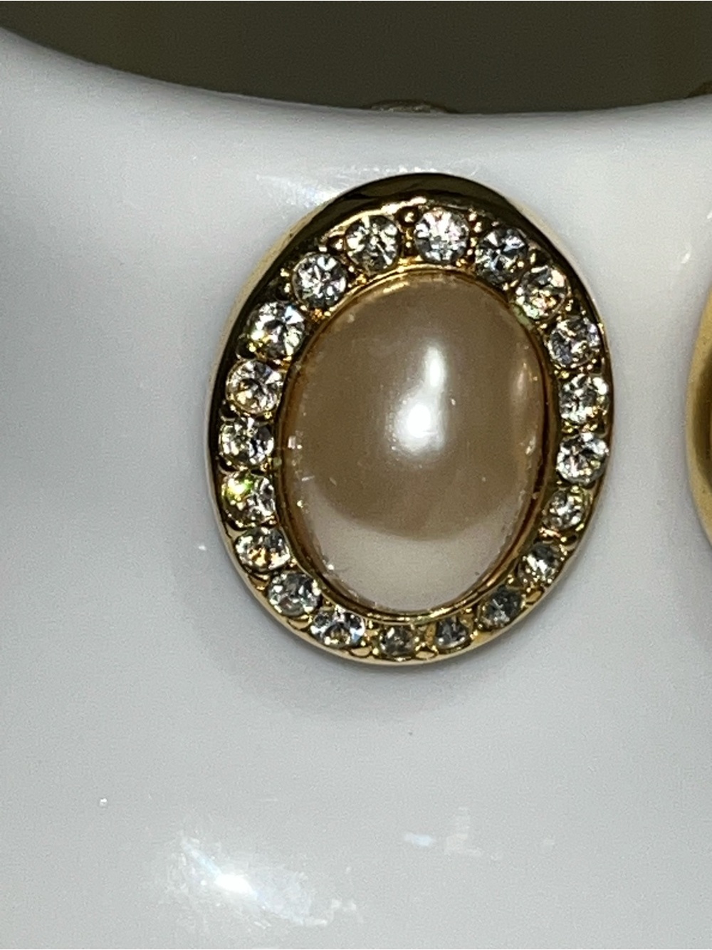 Vintage Kenneth Jay Lane Pearl & Crystal Gold-tone Earrings - Picture 5 of 9